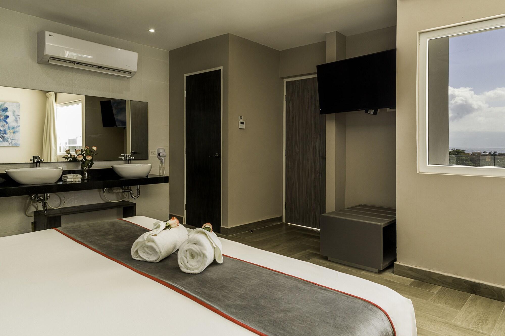 Bfh Attraction Deluxe Hotel Playa del Carmen Ngoại thất bức ảnh