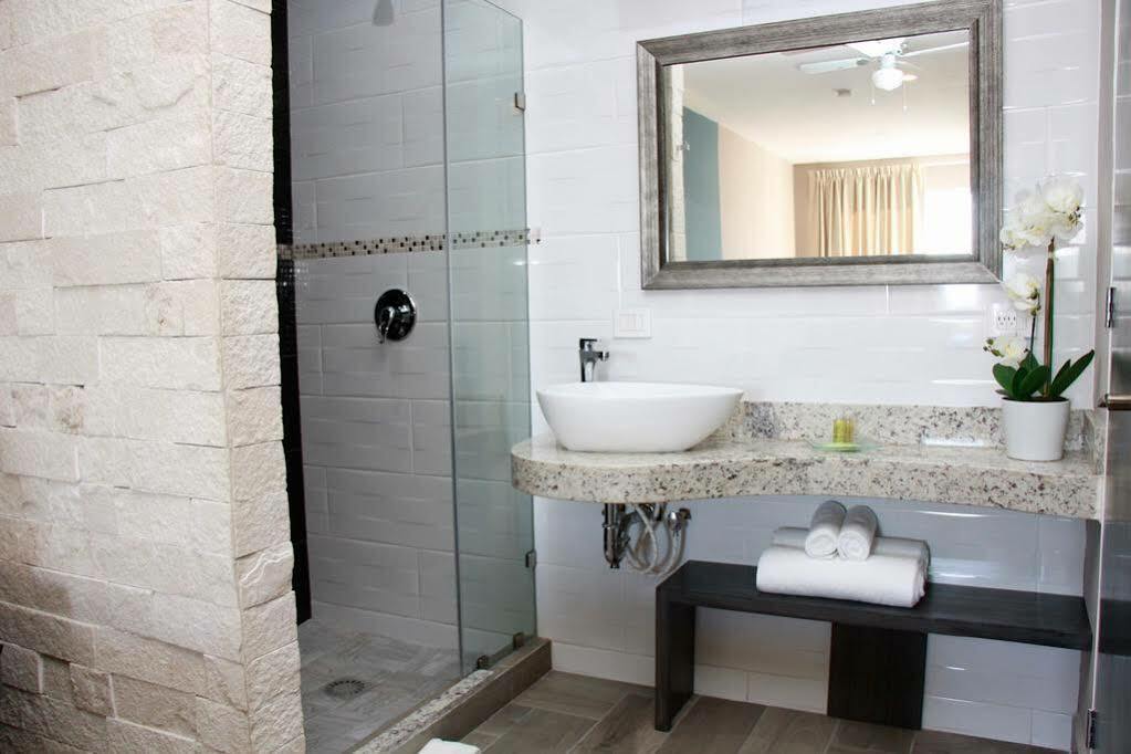 Bfh Attraction Deluxe Hotel Playa del Carmen Ngoại thất bức ảnh