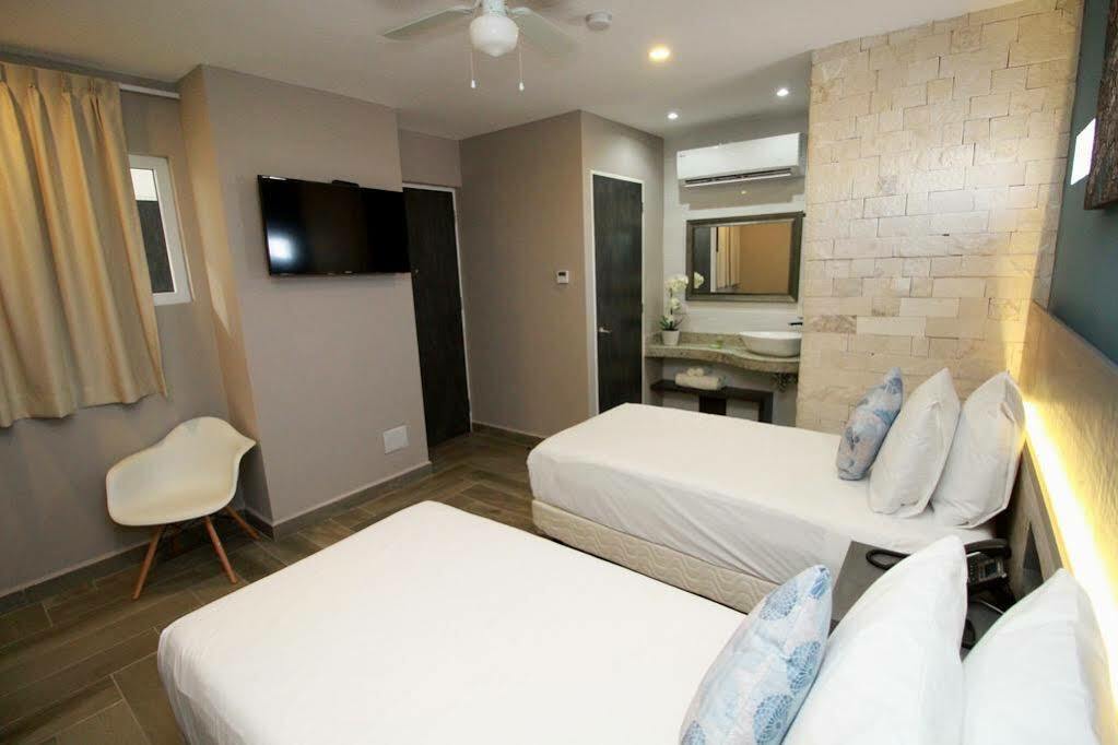 Bfh Attraction Deluxe Hotel Playa del Carmen Ngoại thất bức ảnh